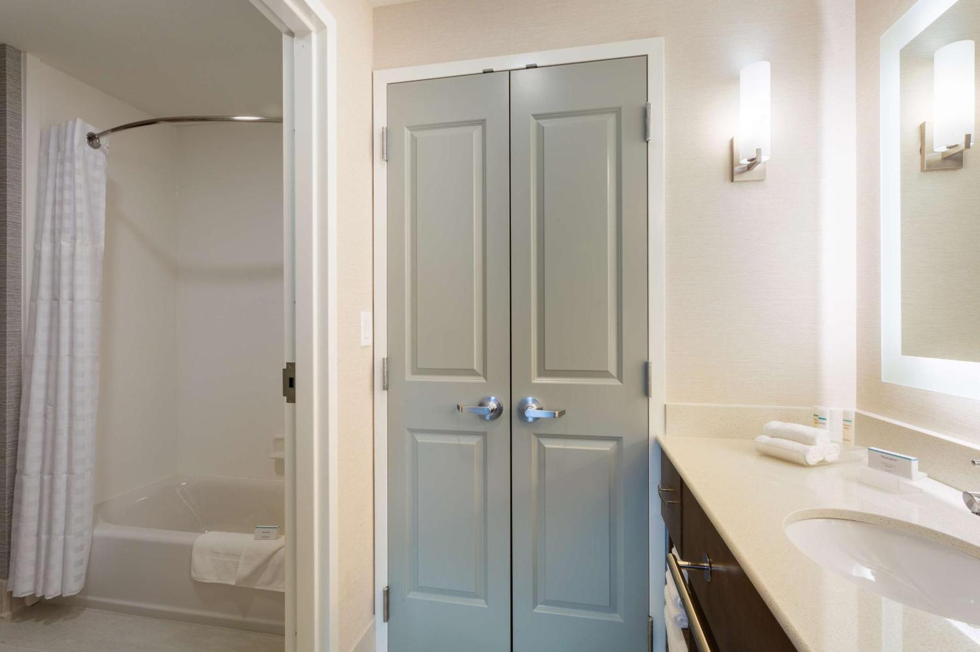 Homewood Suites By Hilton Reston, Va エクステリア 写真